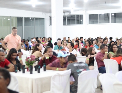 Prefeitura de Nova Marilândia comemora dia do Servidor Público com grande festa.
