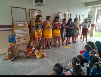 Escolas de Nova Marilândia comemoram o Dia do Índio.
